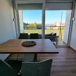 아파트 Sea View Balcony And Parking *